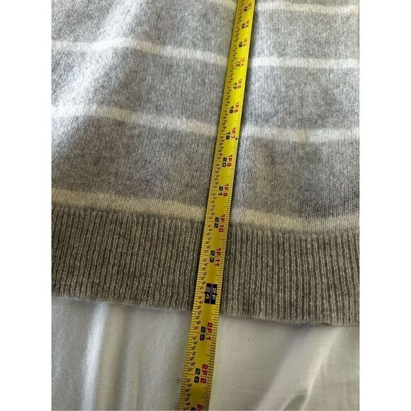 Saks 5th Avenue Striped Cashmere Shell Size M - Picture 5 of 6
